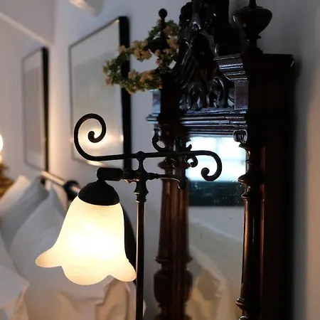 Anassa Boutique House *